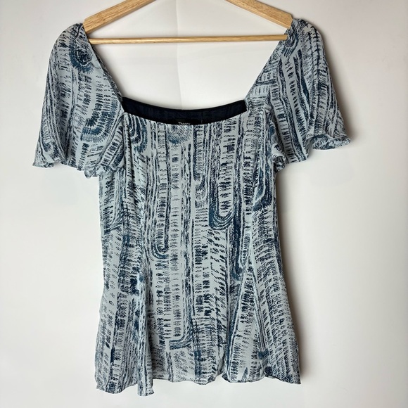 Theory Godet Flutter Sleeve Silk Short Sleeve Blouse - Picture 3 of 8